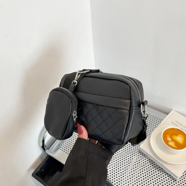 Stylish Girl’s Convertible Crossbody Bag – Fashion Handbags For Ladies Pu Leather Polyester Waterproof Shoulder Bags With Change Purse Trending Travel Crossbody Bag – 1 Pc, Black Pu Leather